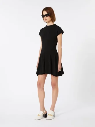 Abito in maglia, aderente in vita, nero