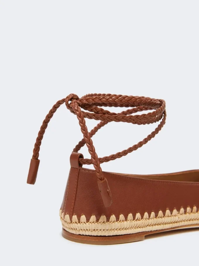 Ballerine in nappa e rafia, color tabacco Ballerine in nappa e rafia, color tabacco