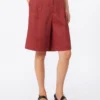 Bermuda lunghi in tela di lino, rosso mattone Bermuda lunghi in tela di lino, rosso mattone