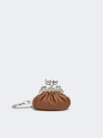 Borsa Nano Pasticcino in nappa di montone, color tabacco