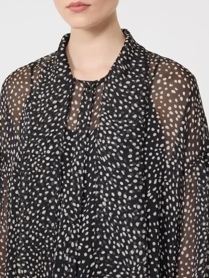 Camicetta in chiffon stampato, nero Camicetta in chiffon stampato, nero