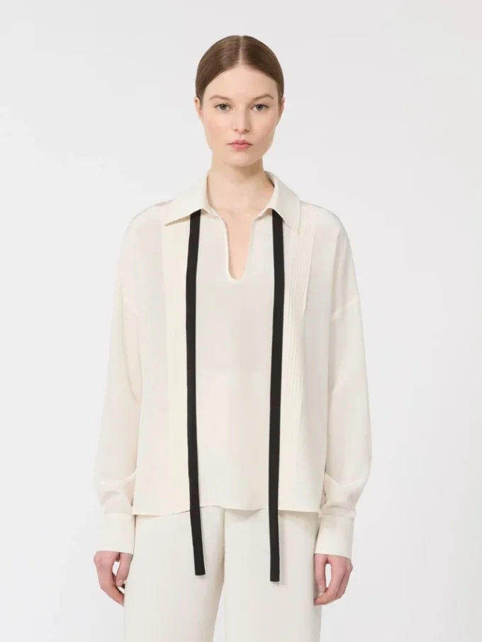 Camicetta in seta con fiocco, beige Camicetta in seta con fiocco, beige