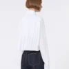 Camicia corta in cotone con plissettatura sul retro, bianco ottico