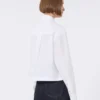 Camicia corta in popeline con pieghe asimmetriche, bianco ottico