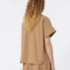 Camicia girocollo in popeline di cotone, color tabacco