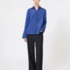 Camicia in crêpe de chine di seta, blu fiordaliso Camicia in crêpe de chine di seta, blu fiordaliso