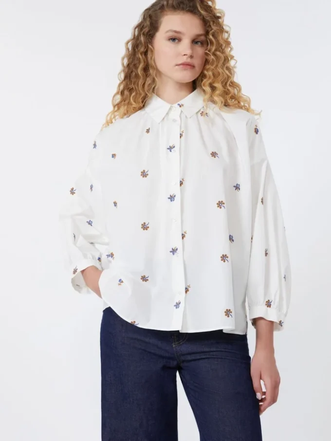Camicia in popeline con ricami, bianca Camicia in popeline con ricami, bianca