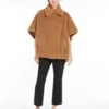 Cappa in tessuto Teddy, color cammello Cappa in tessuto Teddy, color cammello
