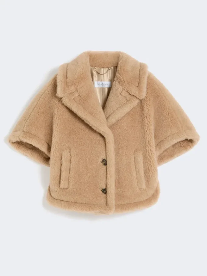 Cappa in tessuto teddy di alpaca e cashmere dalla linea squadrata, beige Cappa in tessuto teddy di alpaca e cashmere dalla linea squadrata, beige