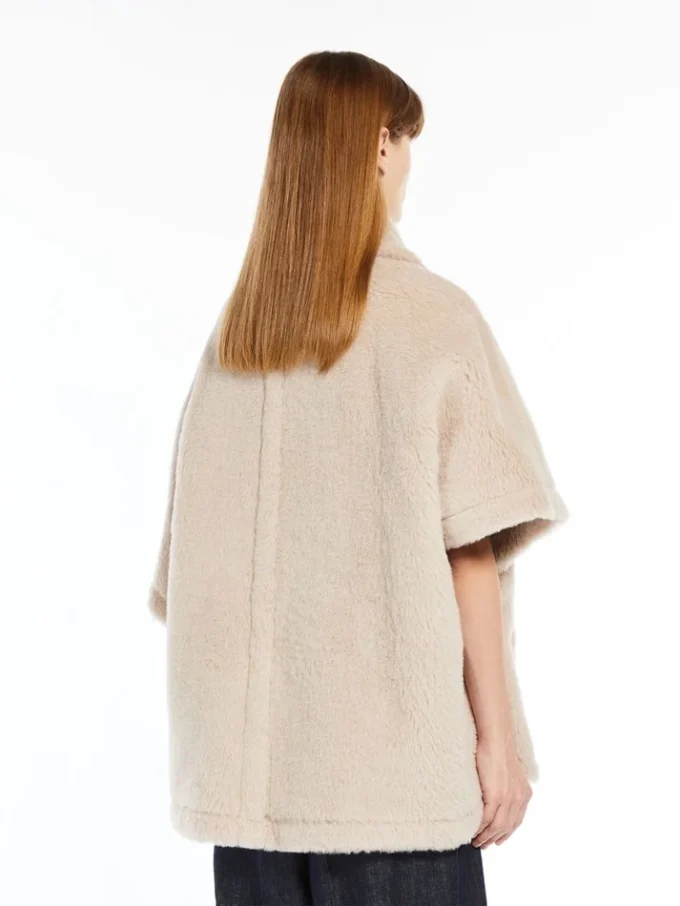 Cappa in tessuto teddy di alpaca e lana, beige Cappa in tessuto teddy di alpaca e lana, beige
