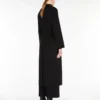 Cappotto avvolgente in lana drappeggiata, nero