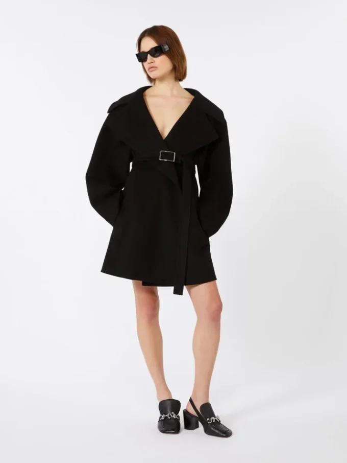 Cappotto corto in lana, nero Cappotto corto in lana, nero