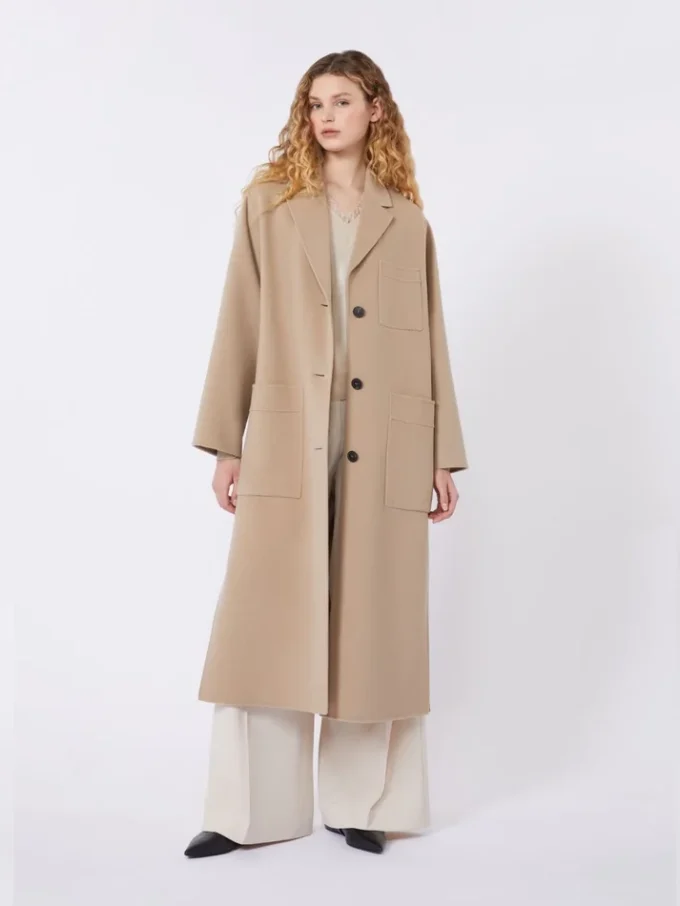 Top femminile in raso, color nude