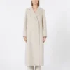 Cappotto lungo in lana con dettaglio di mezza cintura, sabbia Cappotto lungo in lana con dettaglio di mezza cintura, sabbia