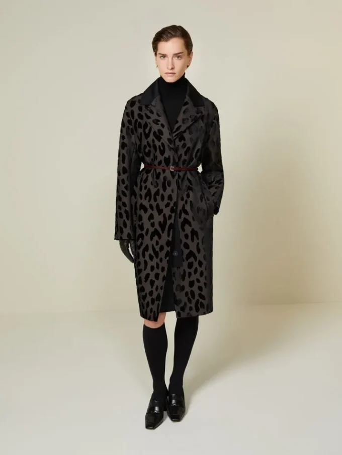Cappotto monopetto in velluto maculato, nero Cappotto monopetto in velluto maculato, nero