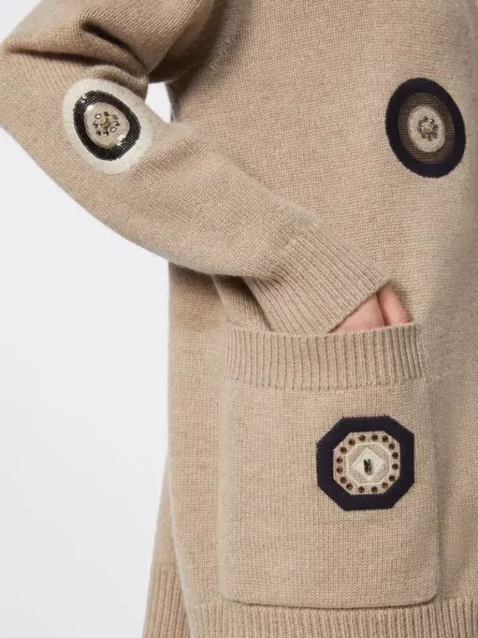 Cardigan lungo in lana e cashmere, color sabbia Cardigan lungo in lana e cashmere, color sabbia