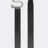 Cintura in pelle con fibbia a S, nera Cintura in pelle con fibbia a S, nera