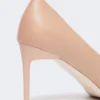 Décolleté in pelle nappa, color cipria