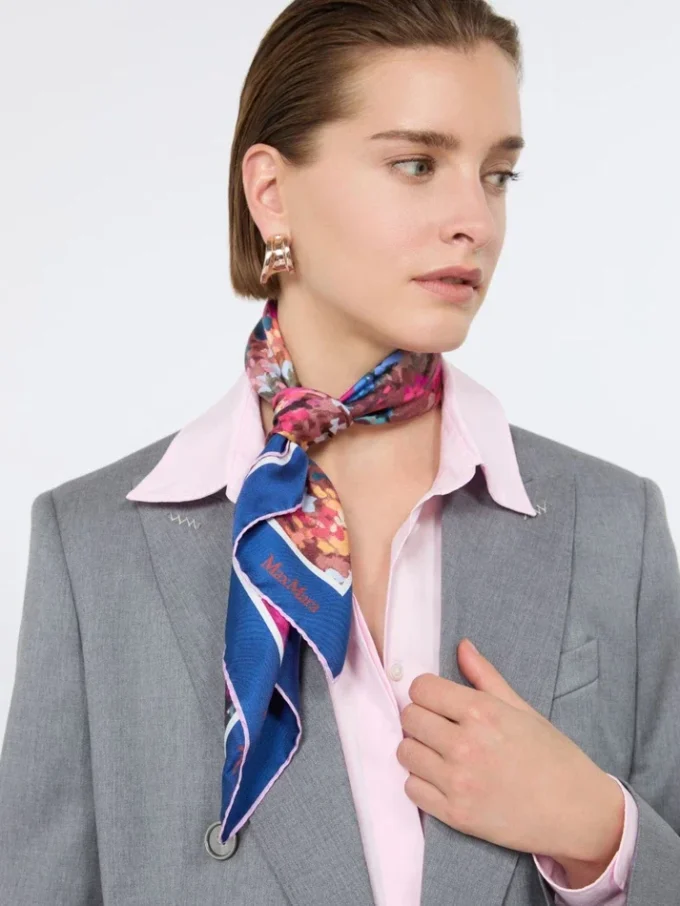 Foulard in seta stampata, blu notte