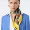 Foulard in seta stampato, giallo pallido Foulard in seta stampato, giallo pallido