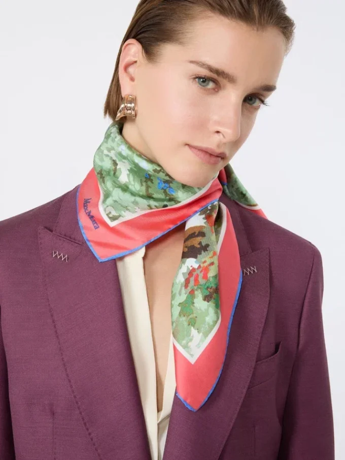 Foulard in seta stampato, rosa antico Foulard in seta stampato, rosa antico
