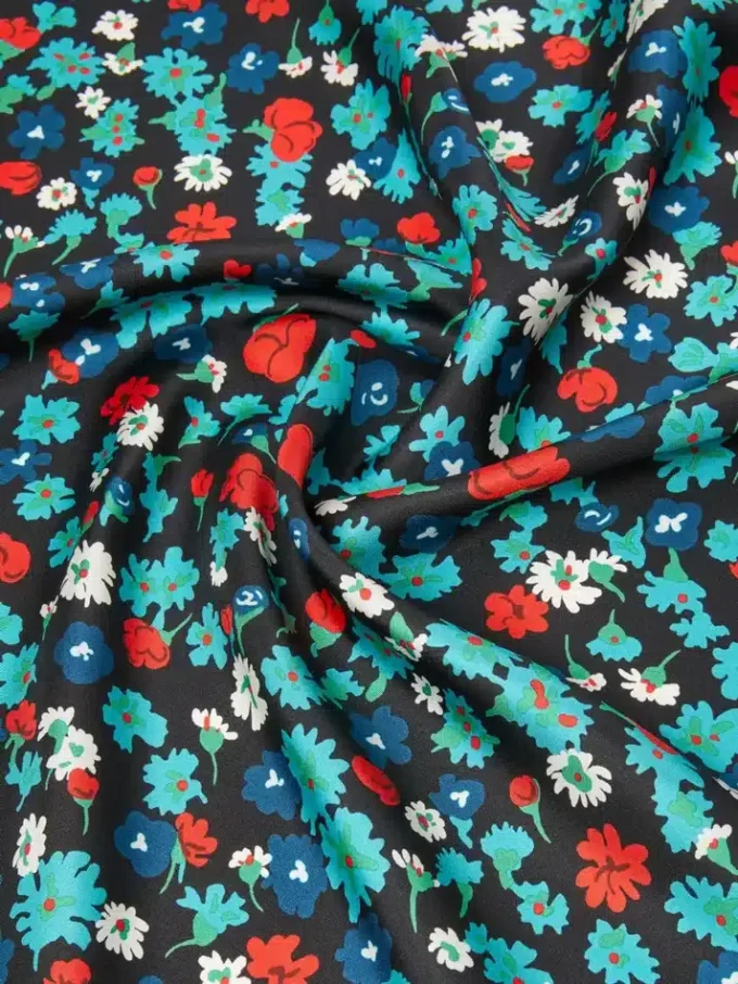 Foulard in twill di seta fantasia, avorio