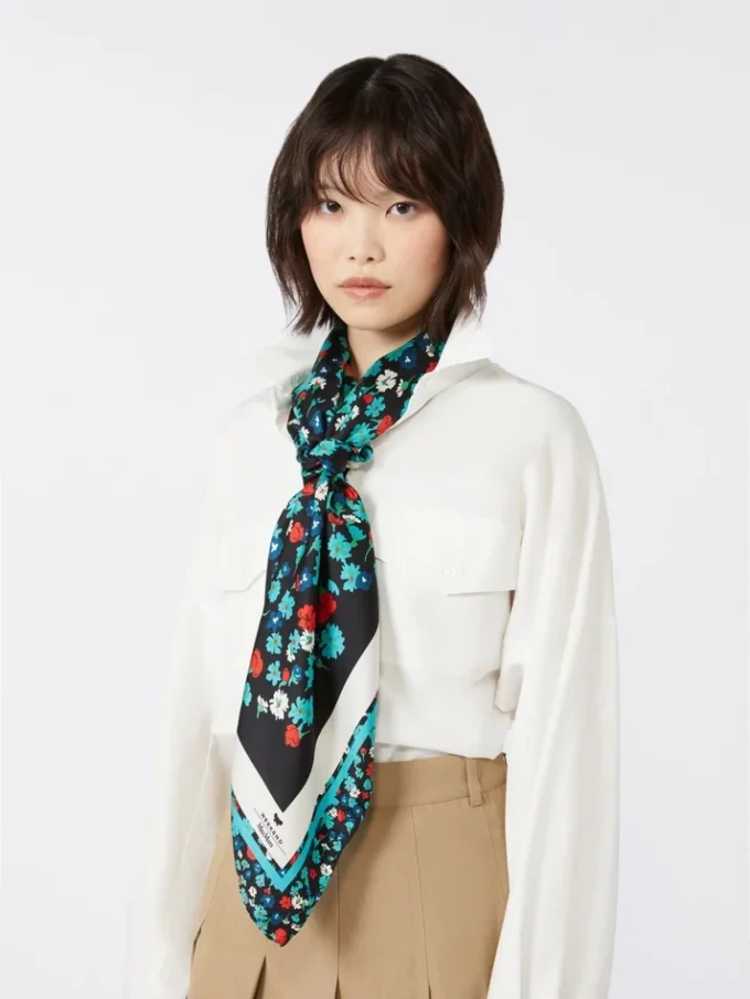 Foulard in twill di seta fantasia, avorio