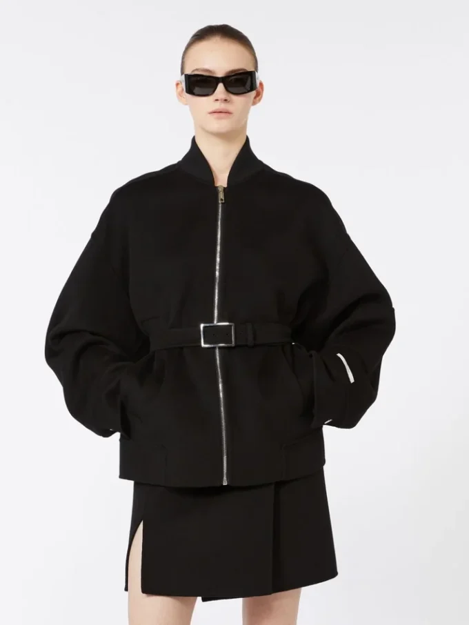 Giacca bomber oversize in lana, nera Giacca bomber oversize in lana, nera