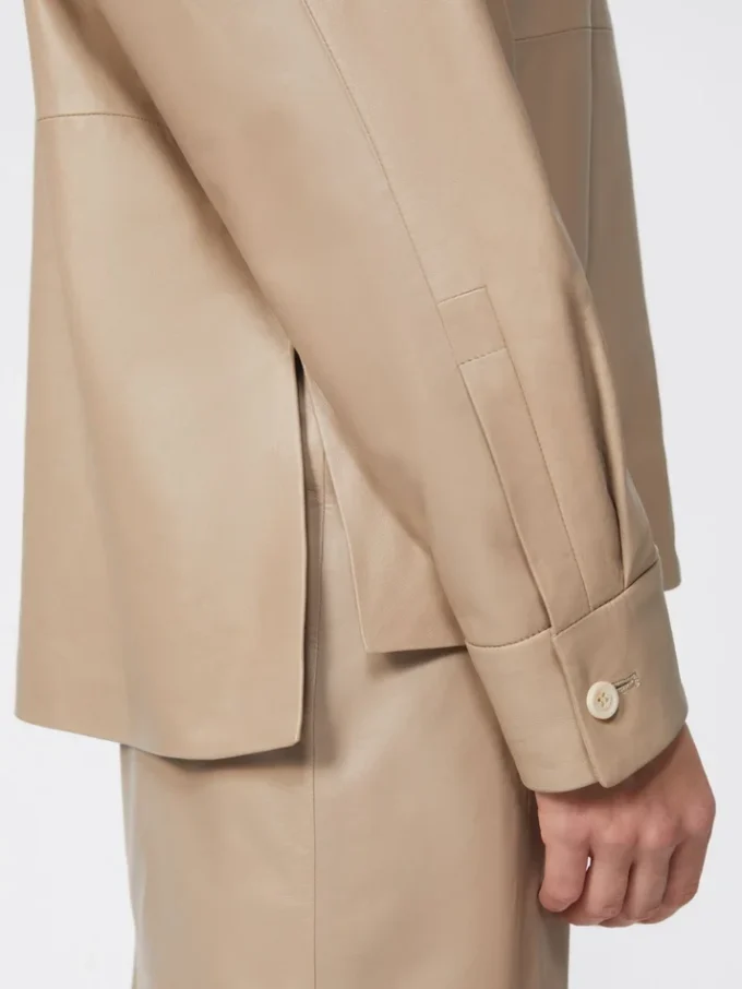 Giacca in pelle nappa, color sabbia