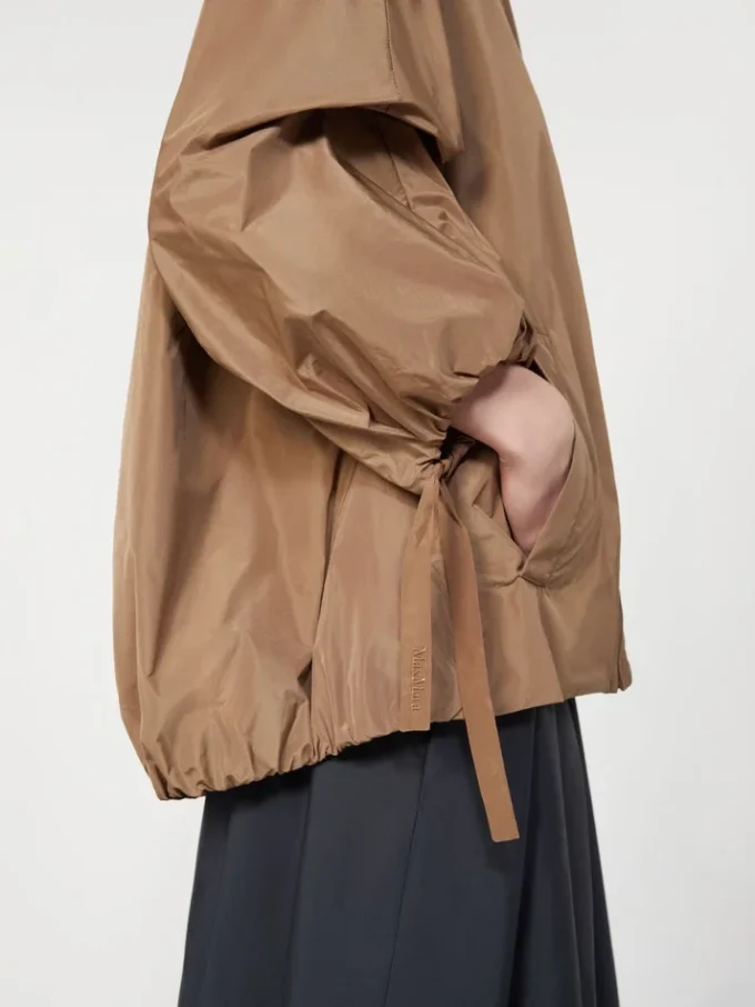 Giacca in taffetà idrorepellente, color cammello