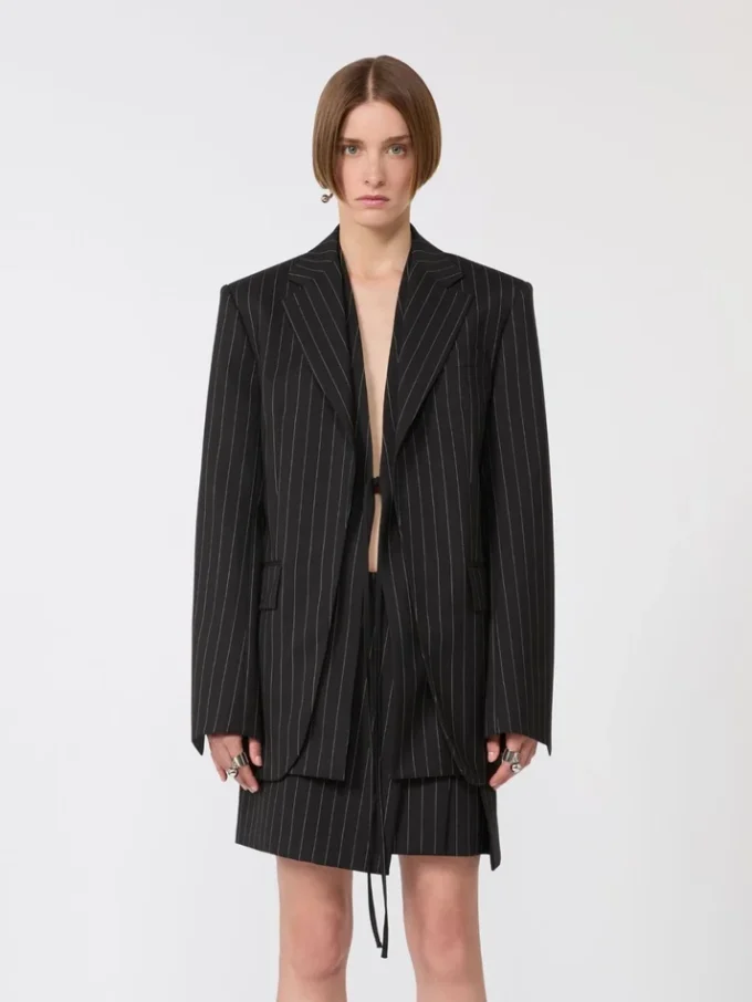Giacca sartoriale in gabardine gessata, nera Giacca sartoriale in gabardine gessata, nera