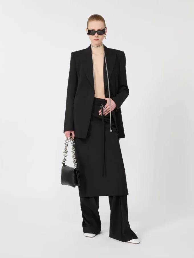 Giacca sartoriale in Pure Wool elasticizzata naturale, nera Giacca sartoriale in Pure Wool elasticizzata naturale, nera
