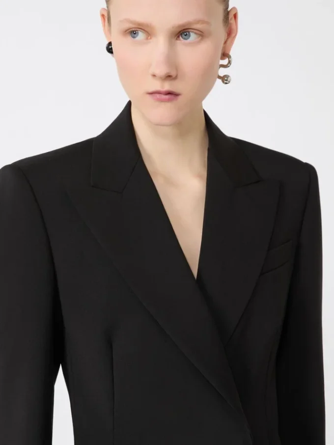 Giacca sartoriale in Pure Wool elasticizzata naturale, nera Giacca sartoriale in Pure Wool elasticizzata naturale, nera