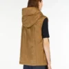 Gilet imbottito idrorepellente con cappuccio, color caramello Gilet imbottito idrorepellente con cappuccio, color caramello