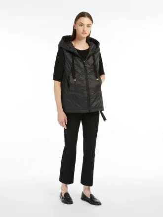 Gilet imbottito idrorepellente con cappuccio, nero