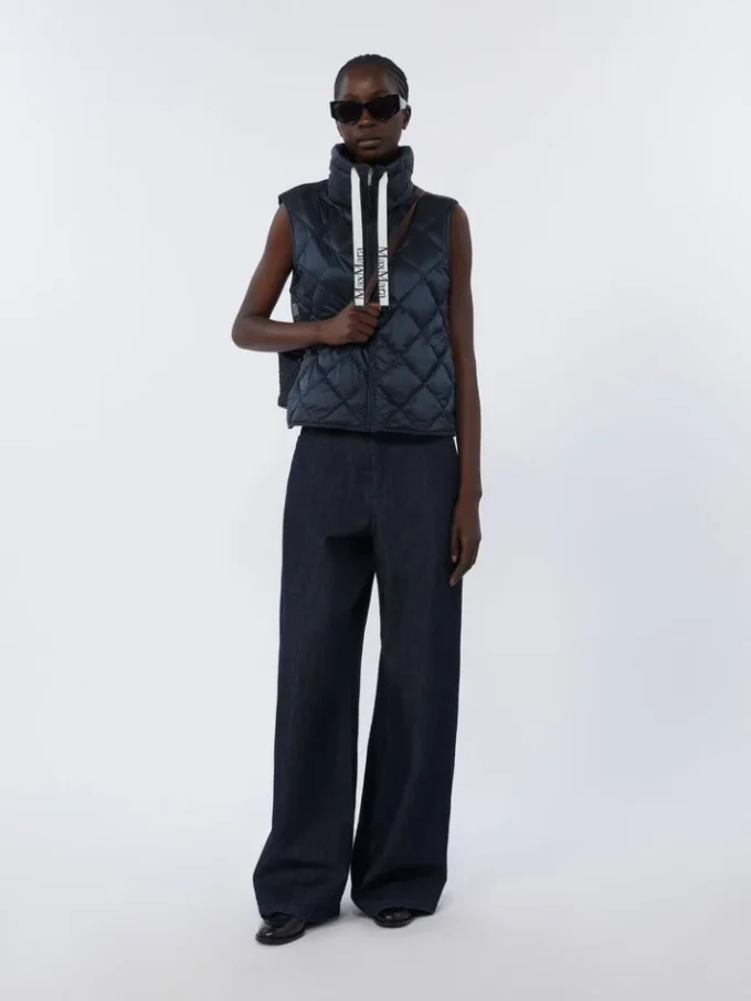 Gilet imbottito in tela di nylon idrorepellente, blu notte Gilet imbottito in tela di nylon idrorepellente, blu notte