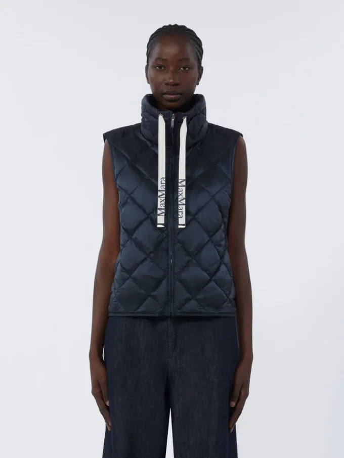 Gilet imbottito in tela di nylon idrorepellente, blu notte Gilet imbottito in tela di nylon idrorepellente, blu notte
