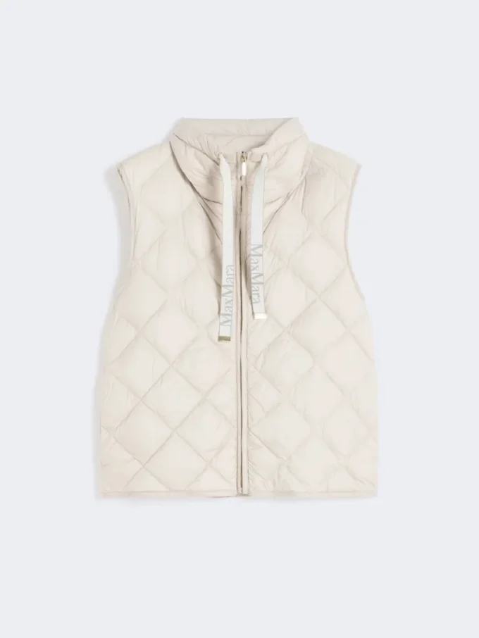 Gilet imbottito in tela di nylon idrorepellente, color sabbia Gilet imbottito in tela di nylon idrorepellente, color sabbia