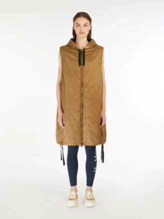 Gilet in tela idrorepellente, color caramello