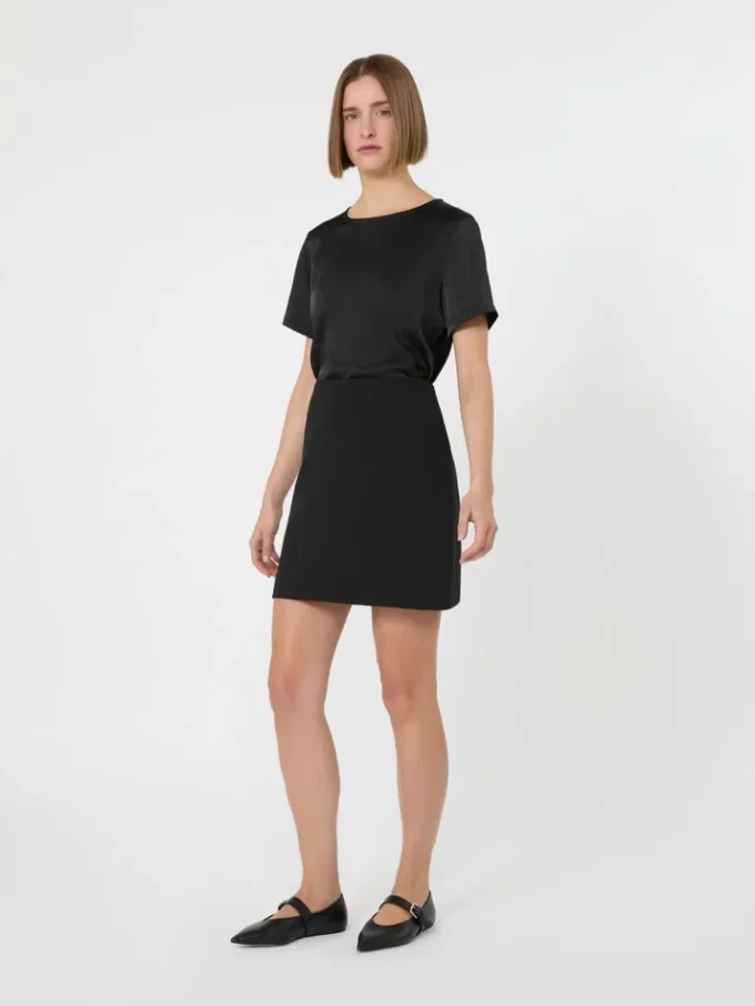 Maglietta in raso e jersey, nera Maglietta in raso e jersey, nera