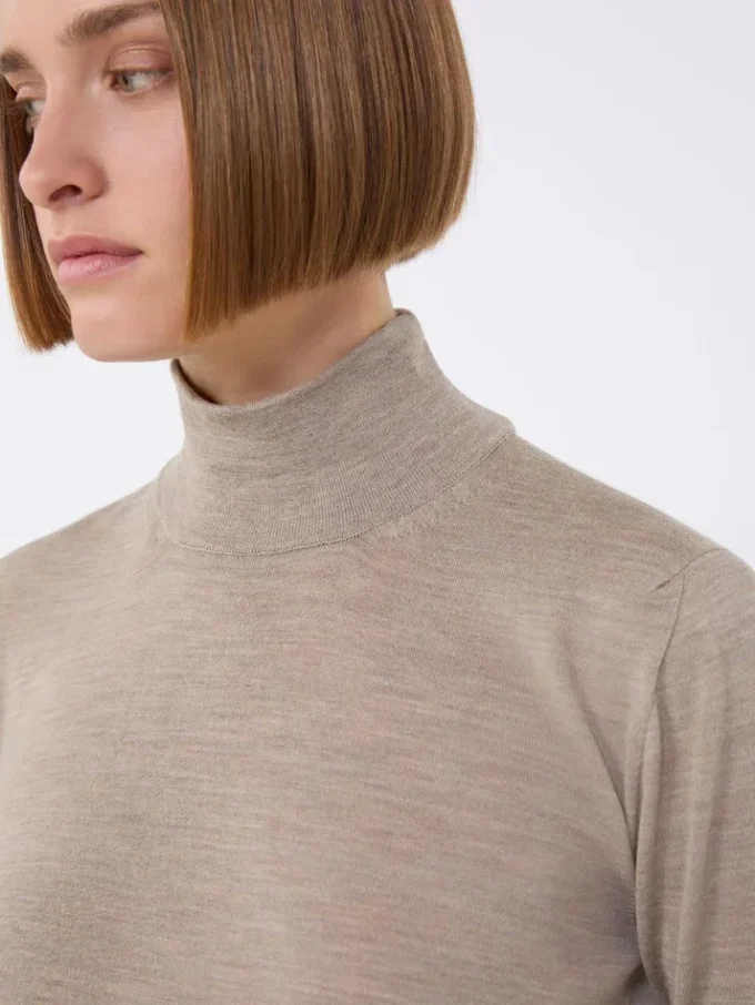 Maglione a collo alto in maglia rasata di lana, marrone Maglione a collo alto in maglia rasata di lana, marrone