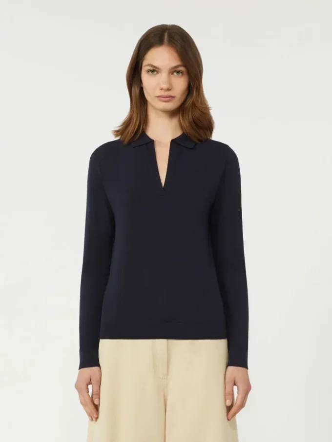 Maglione a collo alto in viscosa, blu navy Maglione a collo alto in viscosa, blu navy