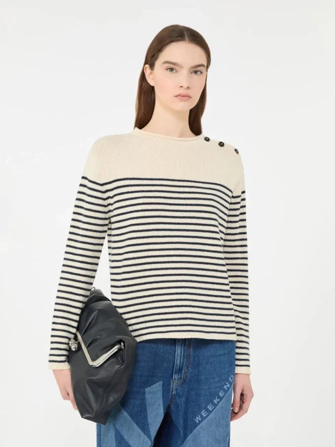 Maglione in cotone dalla vestibilità morbida, blu navy Maglione in cotone dalla vestibilità morbida, blu navy