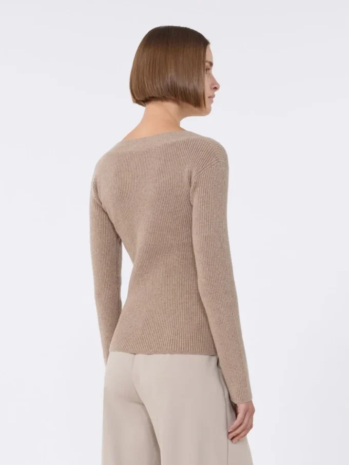 Maglione in lana e cashmere, color sabbia Maglione in lana e cashmere, color sabbia