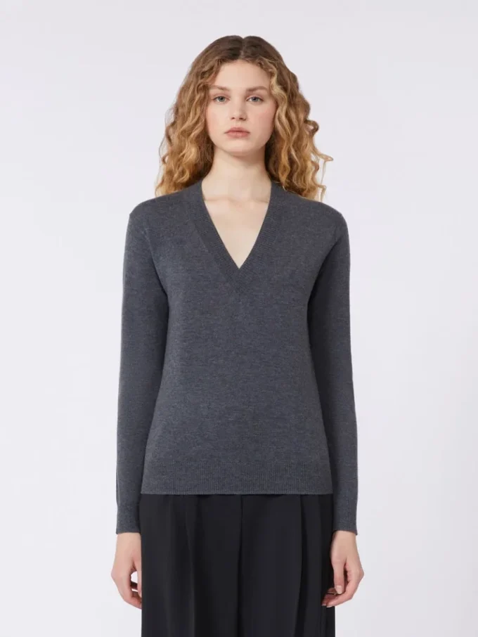Maglione in lana e cashmere, grigio scuro Maglione in lana e cashmere, grigio scuro