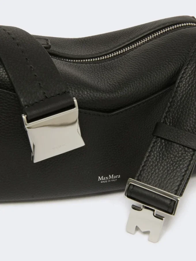 Micro borsa in pelle lucida, nera