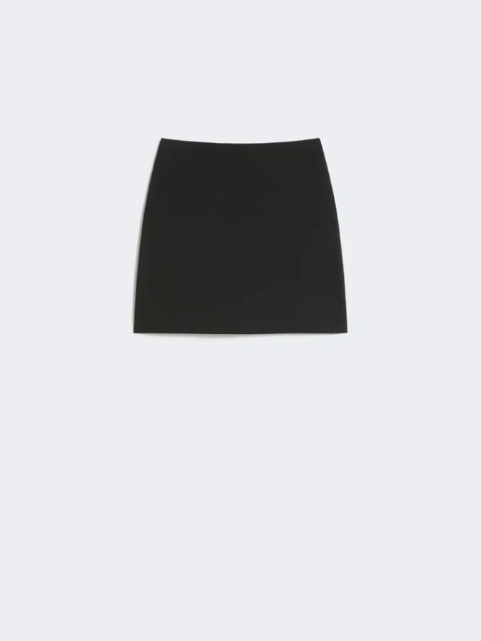 Minigonna in gabardine elasticizzata, nera