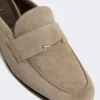 Mules in pelle scamosciata, color fango