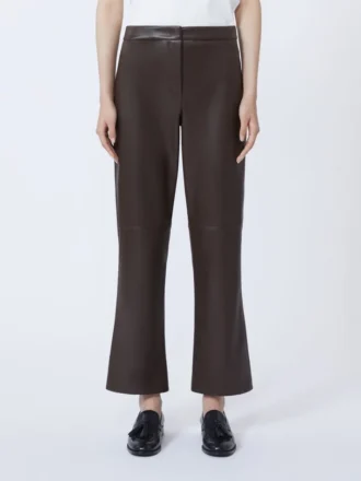 Pantaloni slim fit in tessuto spalmato, color cioccolato