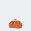 Piccola borsa a forma di pasticcino effetto rafia, color salmone Piccola borsa a forma di pasticcino effetto rafia, color salmone